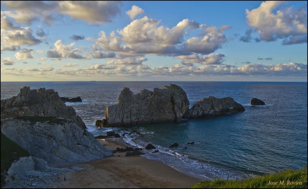 Chateau La Roca Sancibrián Екстериор снимка